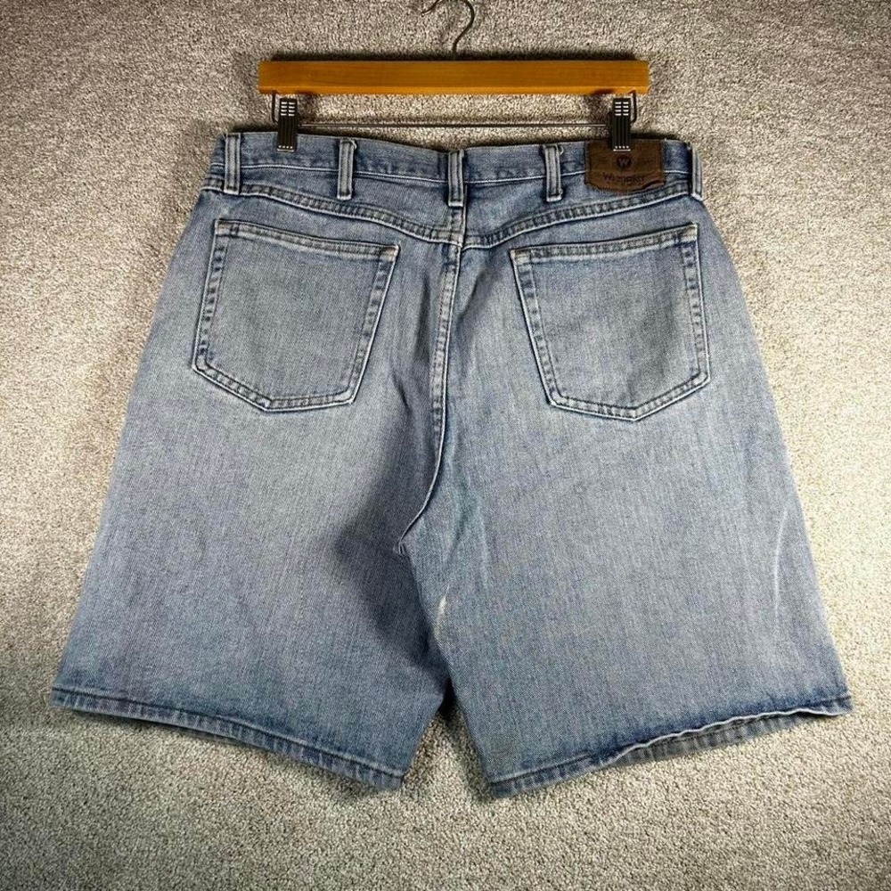 Vintage wrangler light wash distressed denim jean shorts jorts